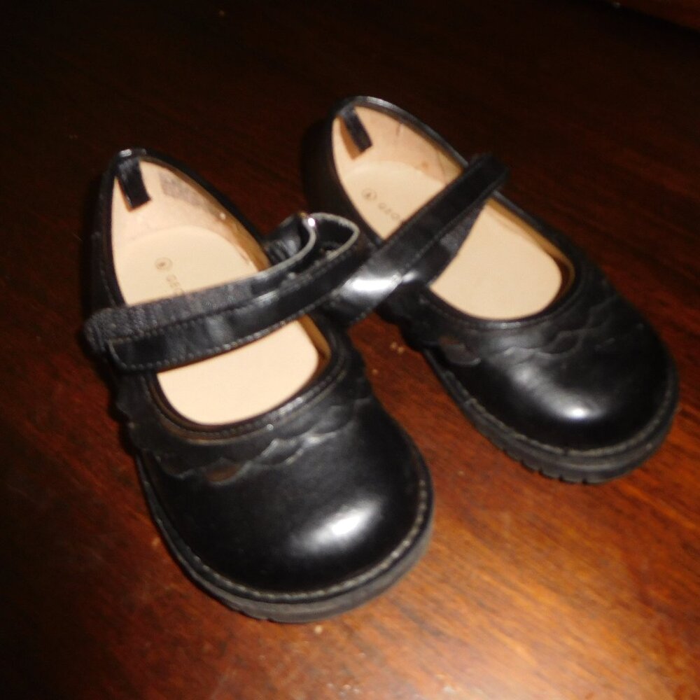 Girls Shoes